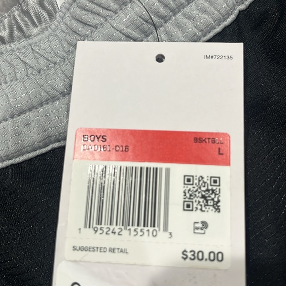 Brand new boys shorts - Picture 2 of 5